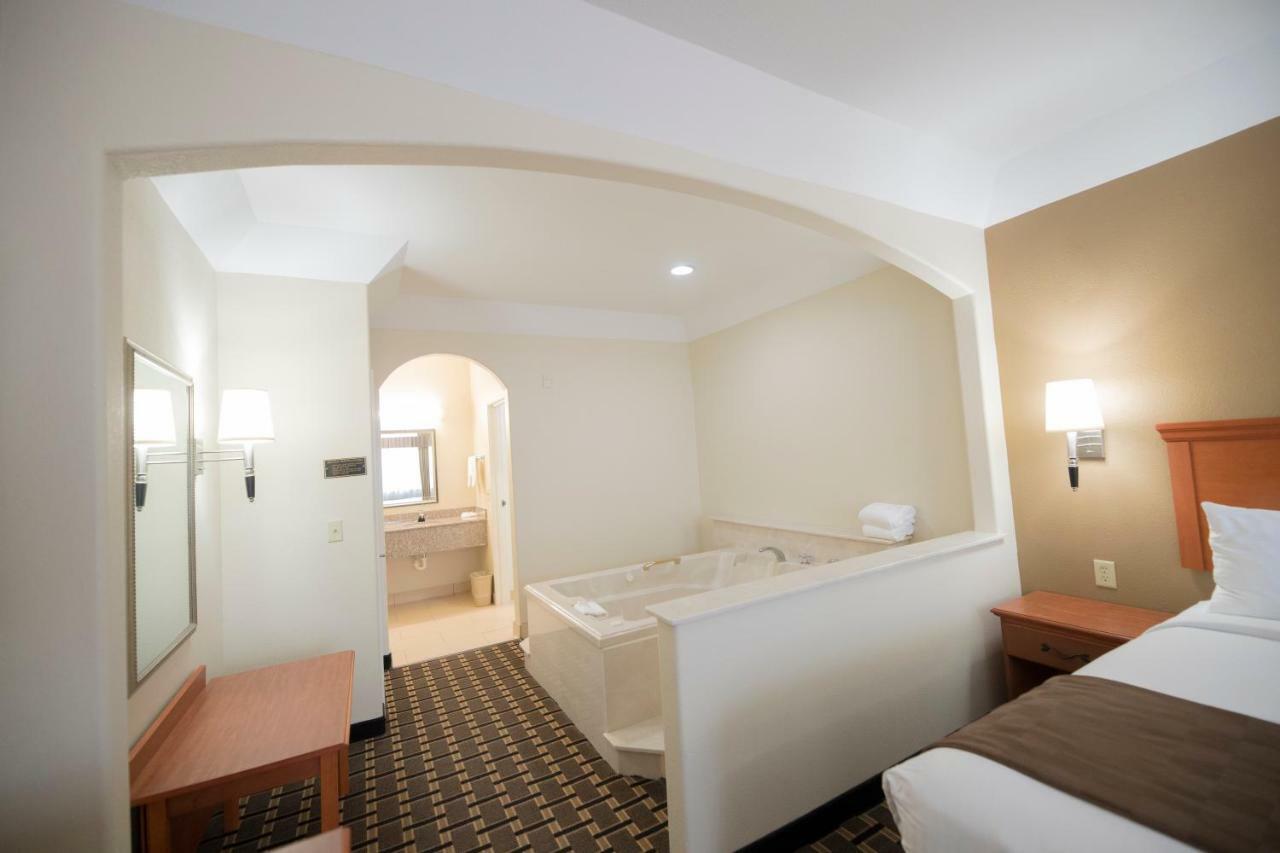Motel 6 Tyler Extérieur photo
